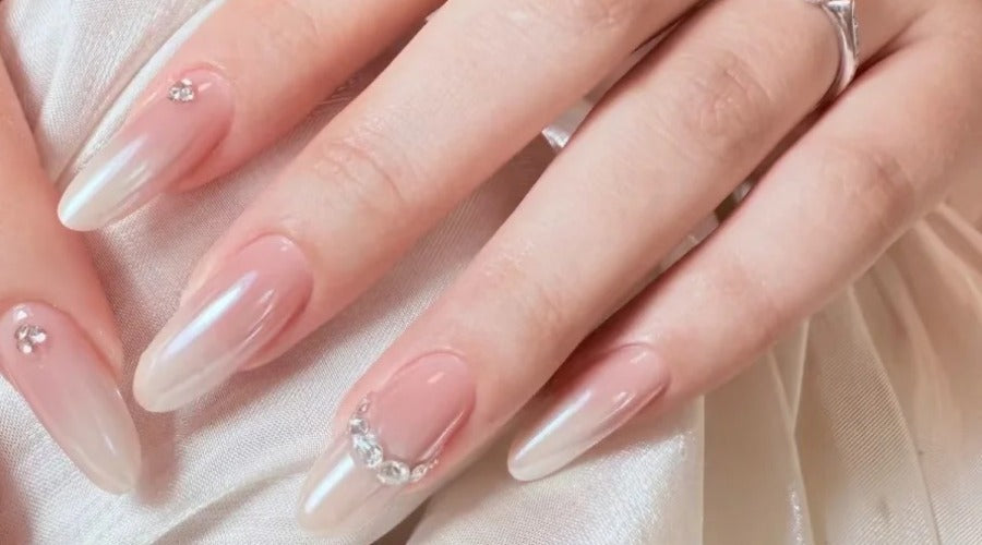 DIY Spring nail art 2026