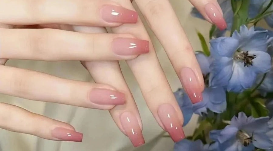 ombre nails from Saviland