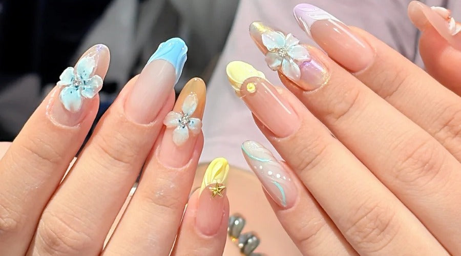 SAVILAND nails