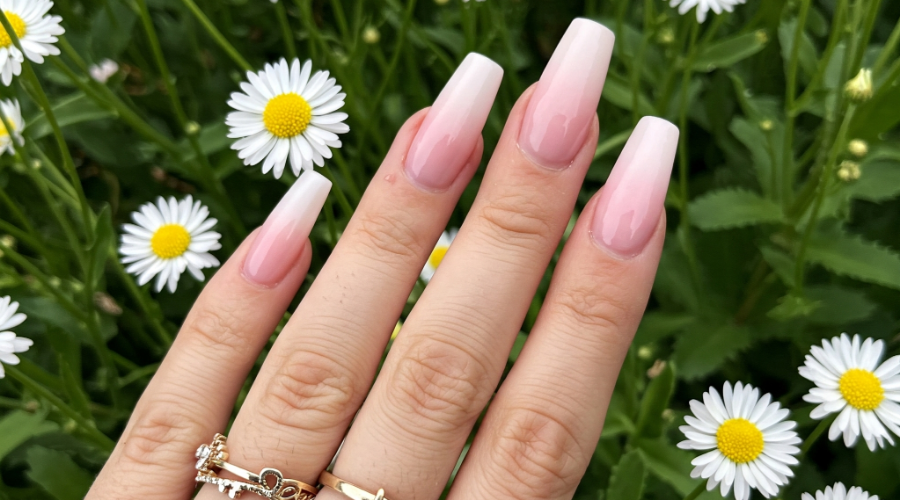 SAVILAND nails