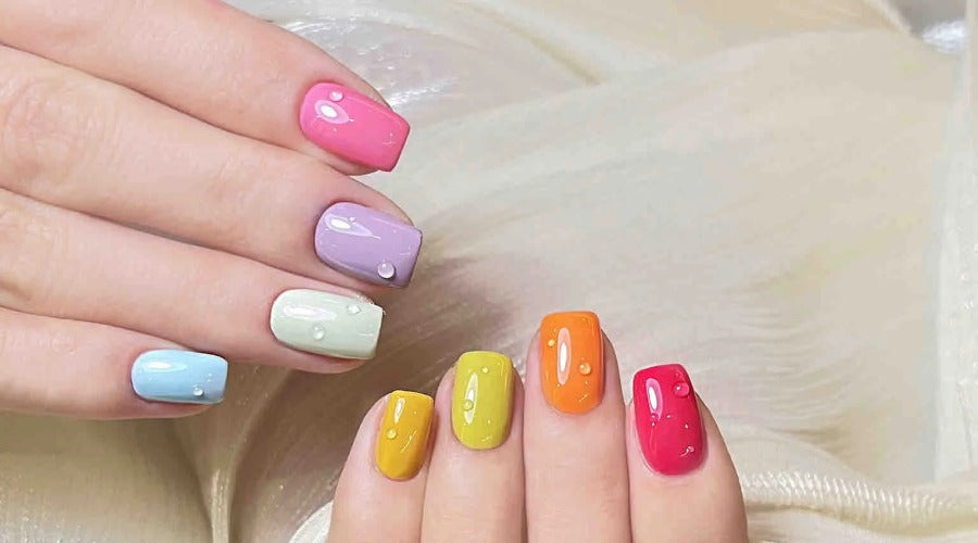 Rainbow Nail Art-Pride Nails DIY