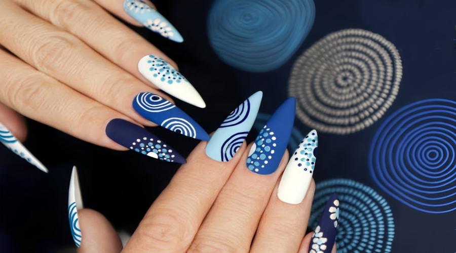blue acrylic nail