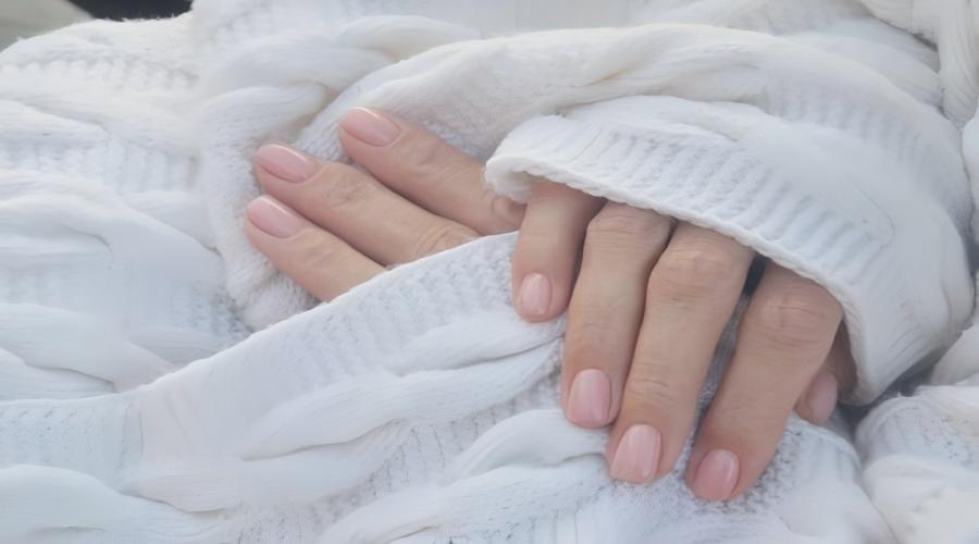 cover of the Winter Nail Care Secrets
