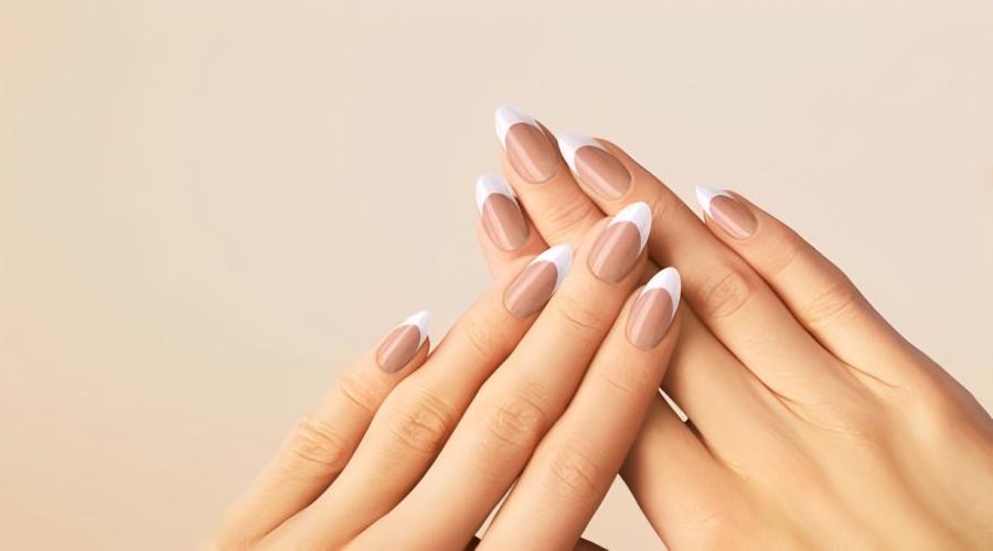 cover of french tip press on nails