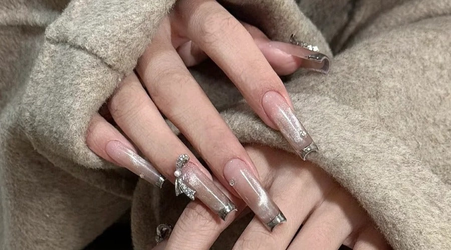 Cat Eye Nails blog cover